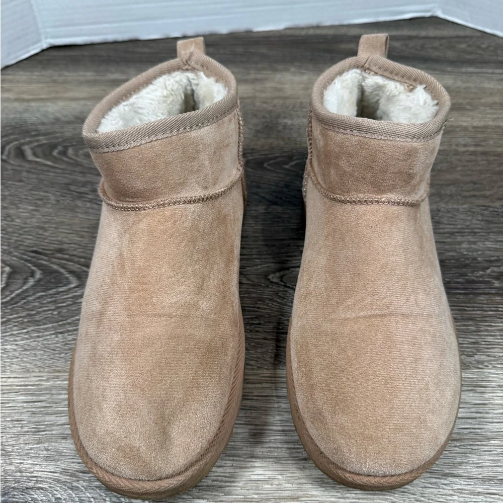 Boots Women's 6‎ Tan Faux Fur Lined Flat Booties Neutral Minimalist Cozycore